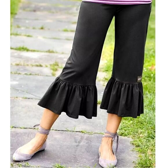 Matilda Jane Big Ruffle Black Velvet Cropped Pants! - Picture 5 of 16
